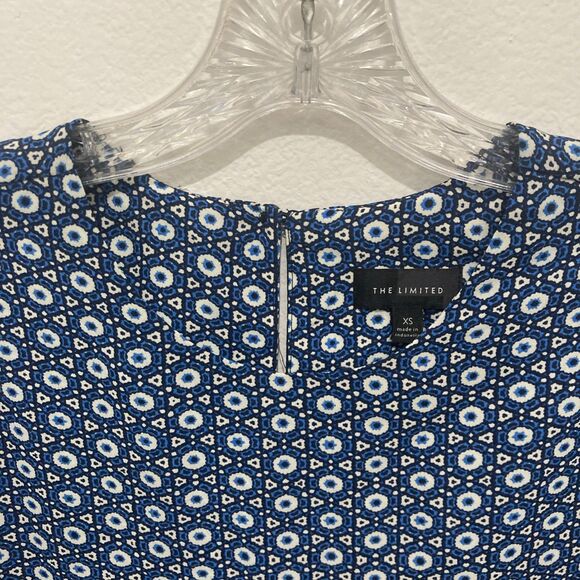 THE LIMITED black white blue geometric scoop neck hi-low hem pullover top XS - Picture 2 of 9